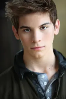 Ty Parker como: Wyatt Maxwell