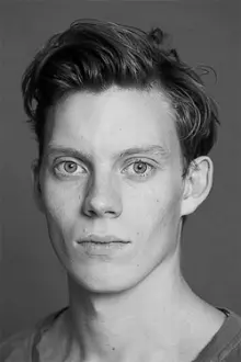 Rasmus Luthander como: Sebastian Åhlund