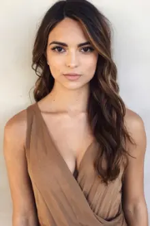 Kyra Santoro como: Nadia