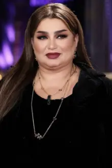 Mona Shaddad como: 