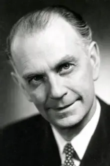 Einar Axelsson como: Adolf Bergfeldt