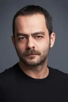 Kerem Fırtına como: Sertaç Merter