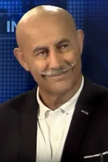 Belkacem Hadjadj como: Arezki