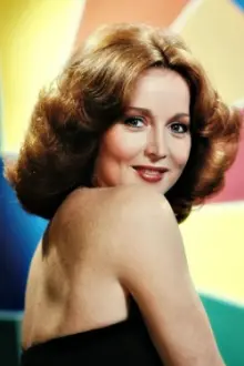 Suzanne Rogers como: Maggie Simmons Horton Kiriakis