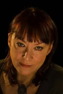 Damjana Černe como: Leni