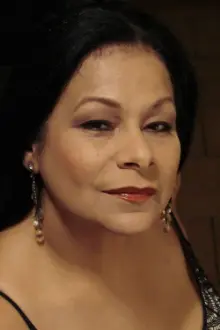 Violeta Alemán como: Maíta