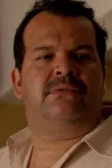 Mauricio Cujar como: Juan