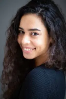 Hanane El Yousfi como: Inès