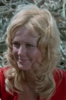 Pamela Collins como: Cathy