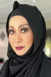 Liza Abdullah como: Tengku Azreena