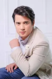 Geoff Eigenmann como: Harry Silayan/Andrew Florendo