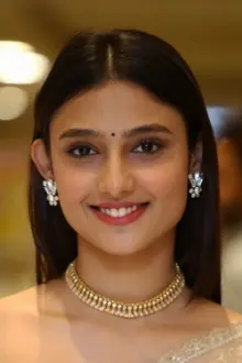 Ritika Nayak como: Vasudha