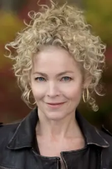 Amy Irving como: Melissa Sanders (segment "The Theatre")