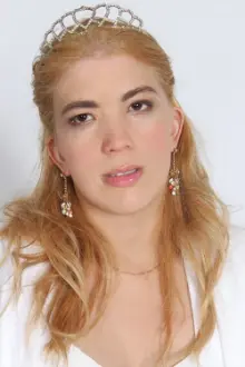 Juliana Pedroza como: Camila