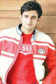 Romit Raj como: Varun Zaveri