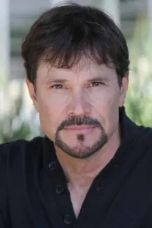 Peter Reckell como: Jeff Valizadeh