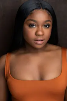 Reginae Carter como: Ela mesma