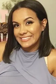 Briana DeJesus como: Ela mesma