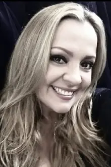 Marcela Ugalde como: Esperanza Lopez