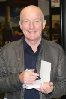 Oz Clarke como: Himself - Presenter