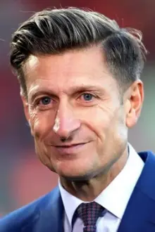 Steve Parish como: Ele mesmo