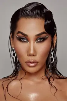 Gia Gunn como: Ela mesma