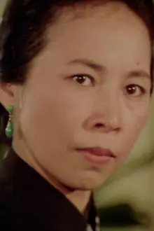Linda Lin Ying como: Sek Ba's Sister