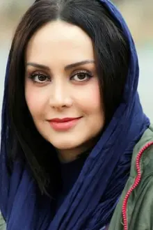 Maryam Khodarahmi como: 