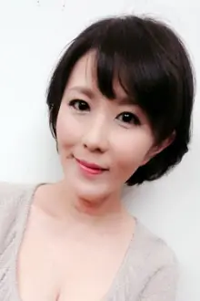 Hitomi Enjô como: Hisae Doi