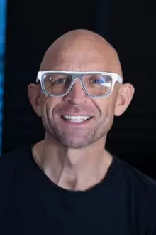 Jason Bradbury como: Self - Presenter