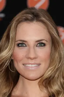 Georgie Thompson como: Narrator