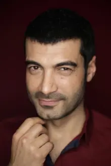 Murat Ünalmış como: Yusuf