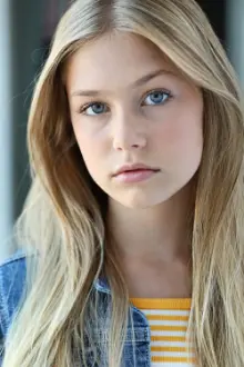 Abbey Hafer como: Rebecca Bishop