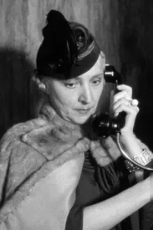 Betty Daussmond como: Germaine Bellanger, sa femme