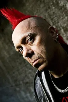 Wattie Buchan como: The Exploited