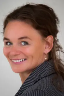 Sanne Grangaard como: Bodil Stillebæk