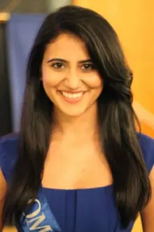 Karishma Lakhani como: Stephanie