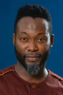 Adjetey Anang como: Vester