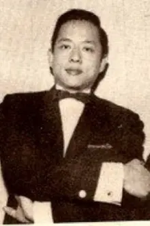 Ko Leung como: 