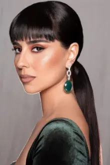 Zeina Makki como: Sara / Batool