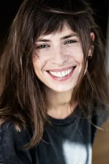 Laetitia Vercken como: Laura Acquaviva