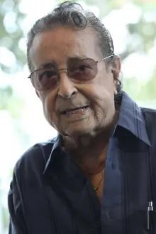 Miguel Ángel Álvarez como: Juan
