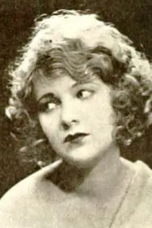 Lillian Hall como: Maude Harcourt