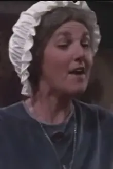 Helen Glazary como: Nanny Bess