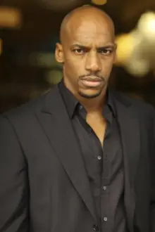 Ameer Baraka como: Darius