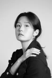 Yoon Hyeon-kyeong como: Mi-ra