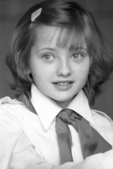 Yekaterina Lychyova como: Faline (child)