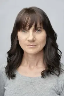 Anne Kane Howie como: Louise Smith