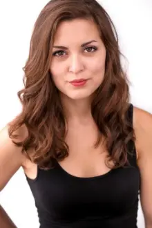 Emily Peterson como: Hollie