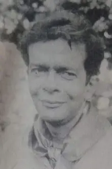 Sunil Mukherjee como: Shashthicharan